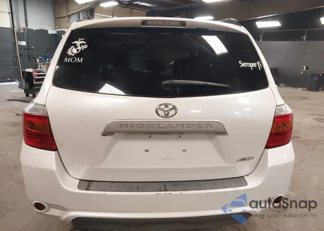 2010 Toyota Highlander Base V6 z USA, uszkodzony, nr VIN 5TDBK3EH6AS007911